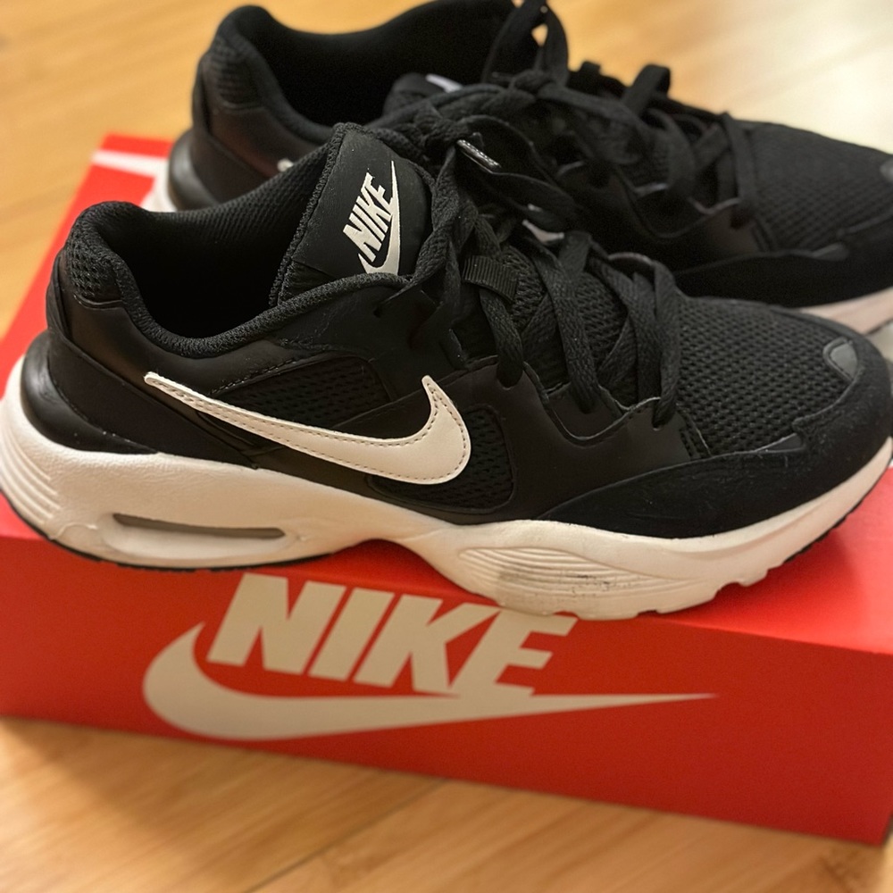 Nike shoes